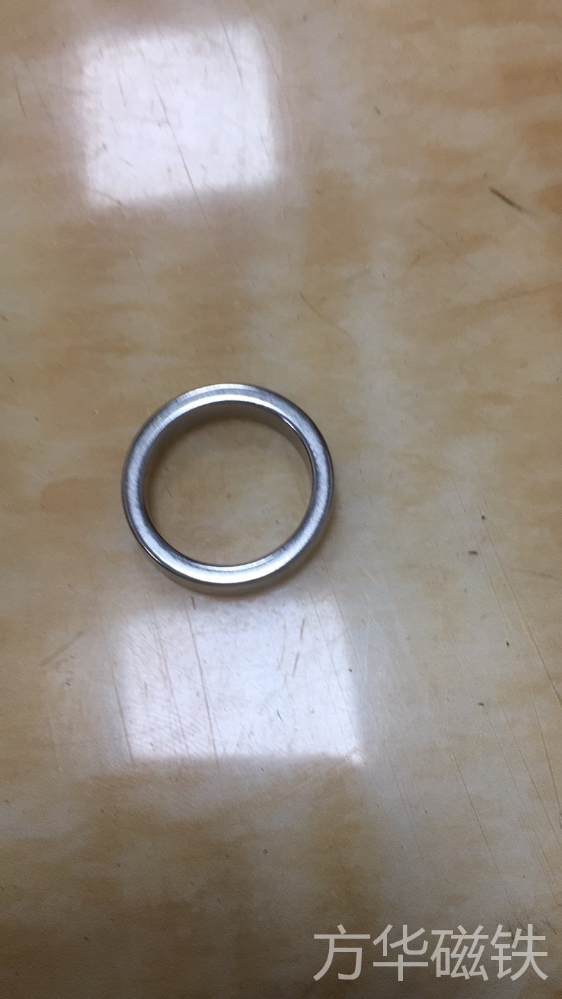 圓環(huán)中孔磁鐵