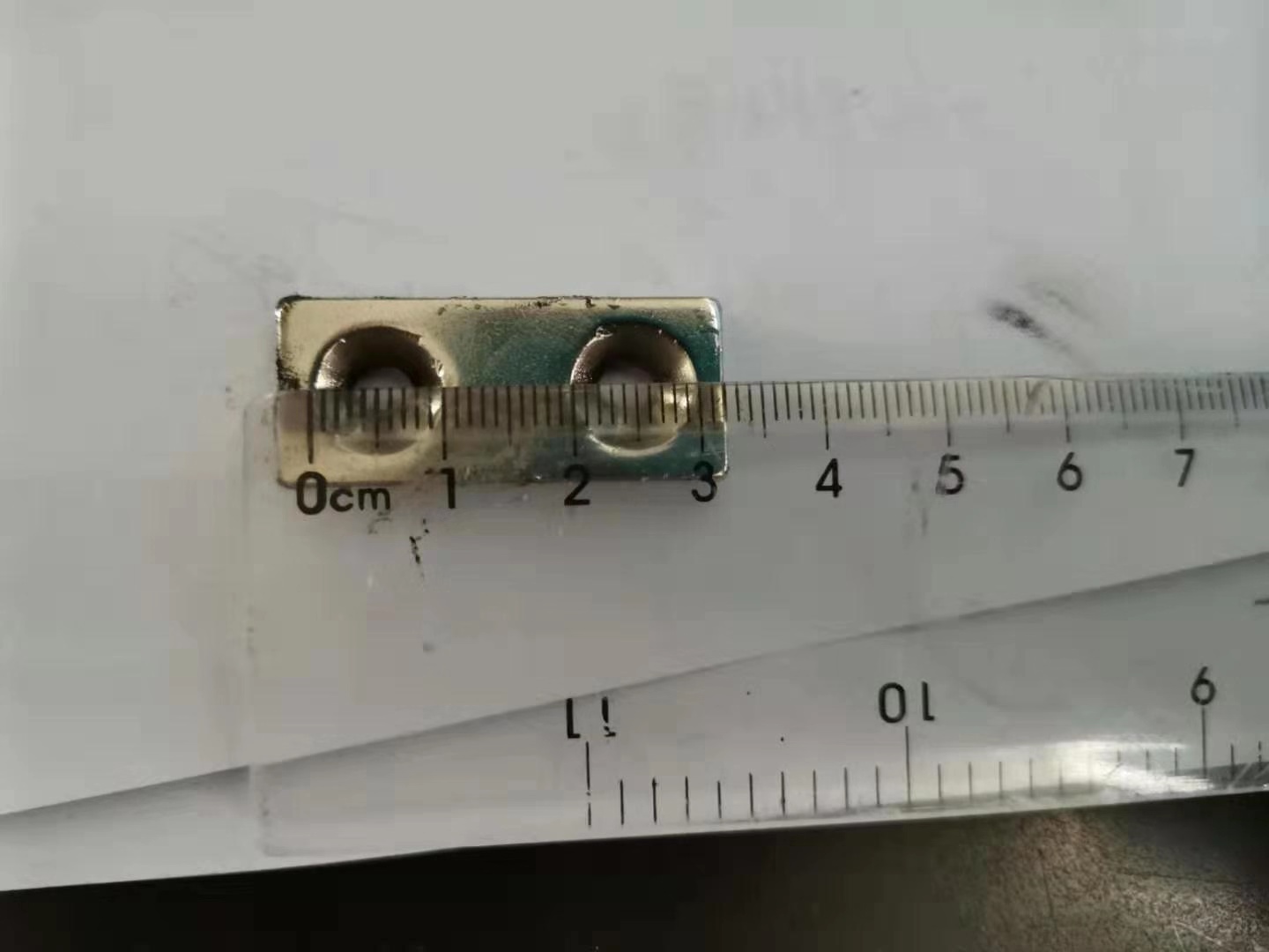 方形沉頭孔磁鐵